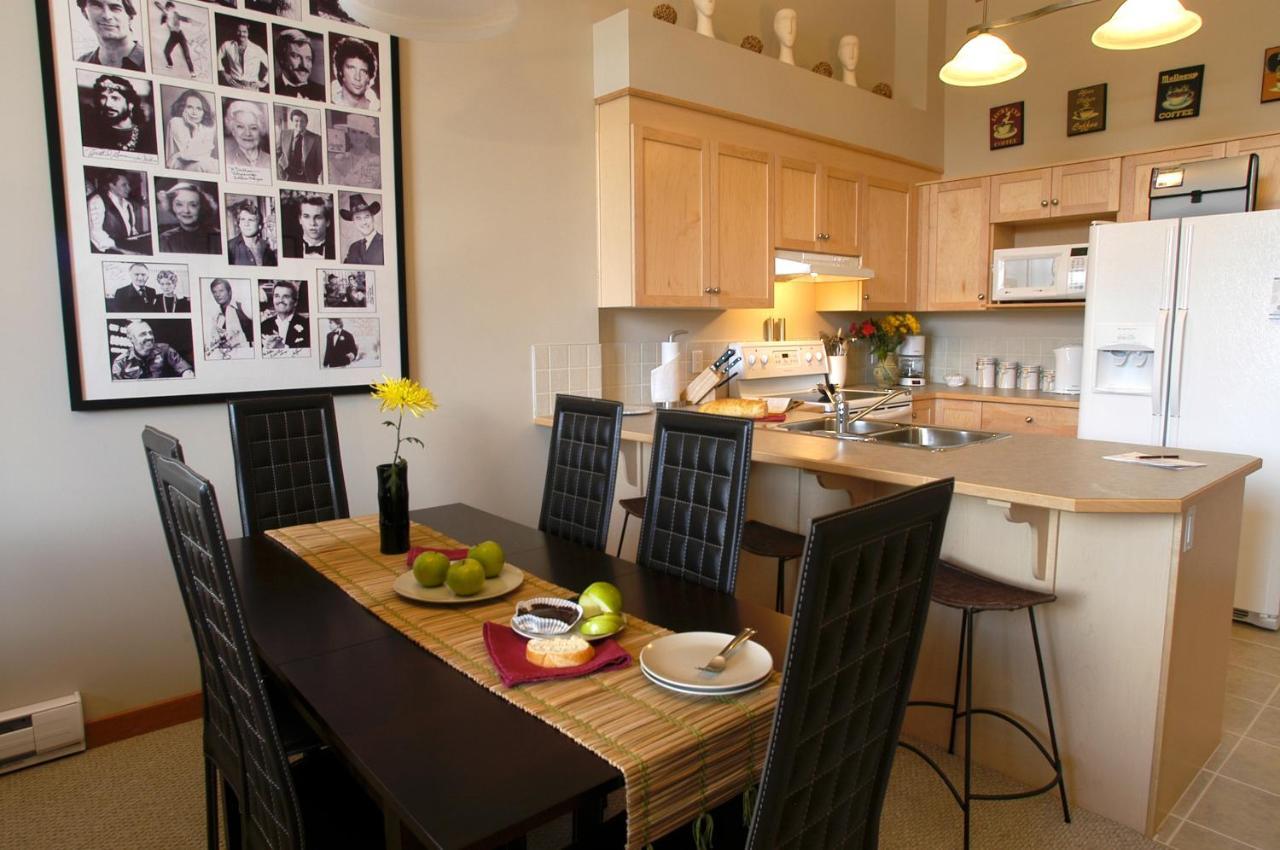 Apartment 407, Contemporary Decor Canmore Extérieur photo