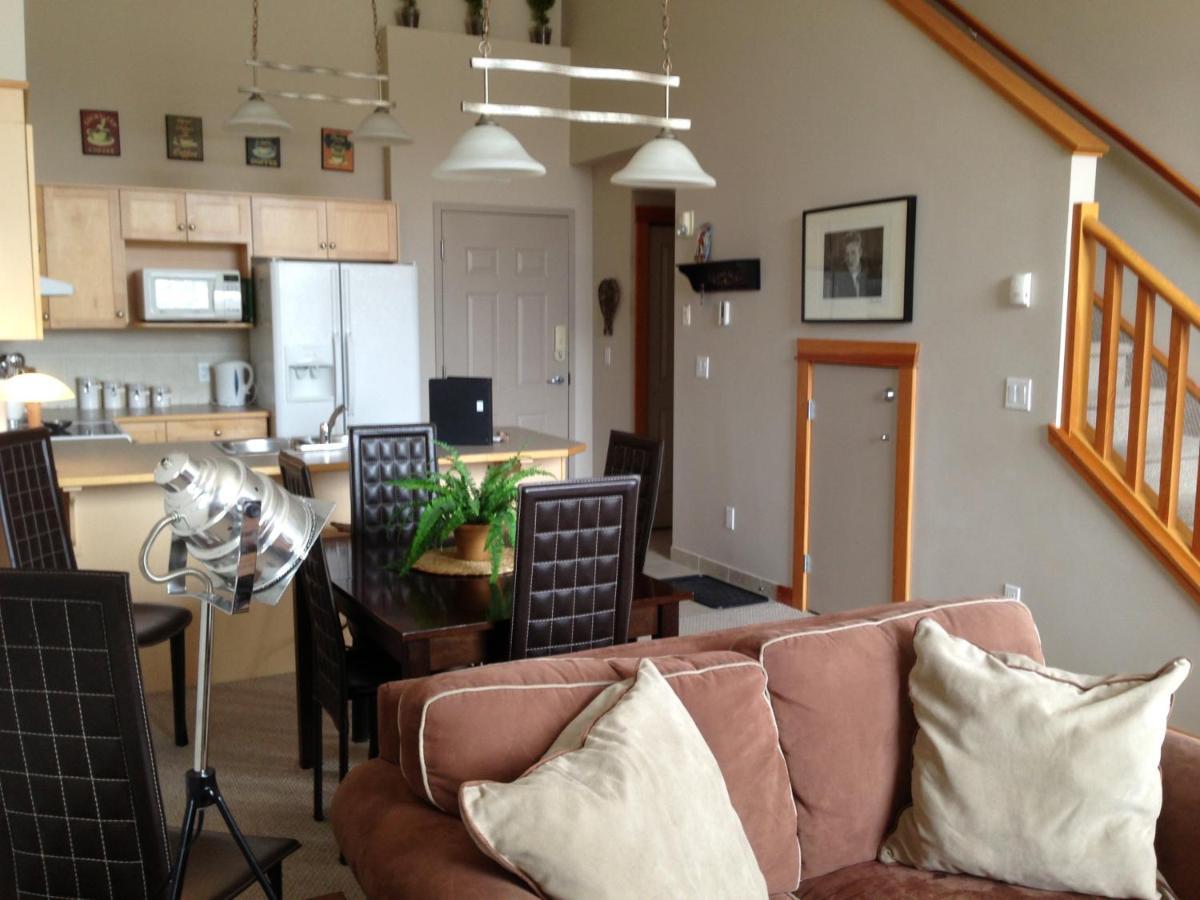 Apartment 407, Contemporary Decor Canmore Extérieur photo